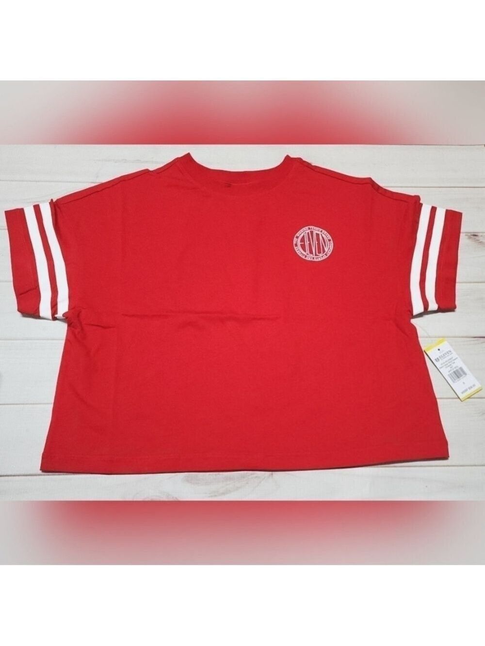 EleVen by Venus Williams Retro Daze Short Sleeve Cropped Red Tee Small - NWT